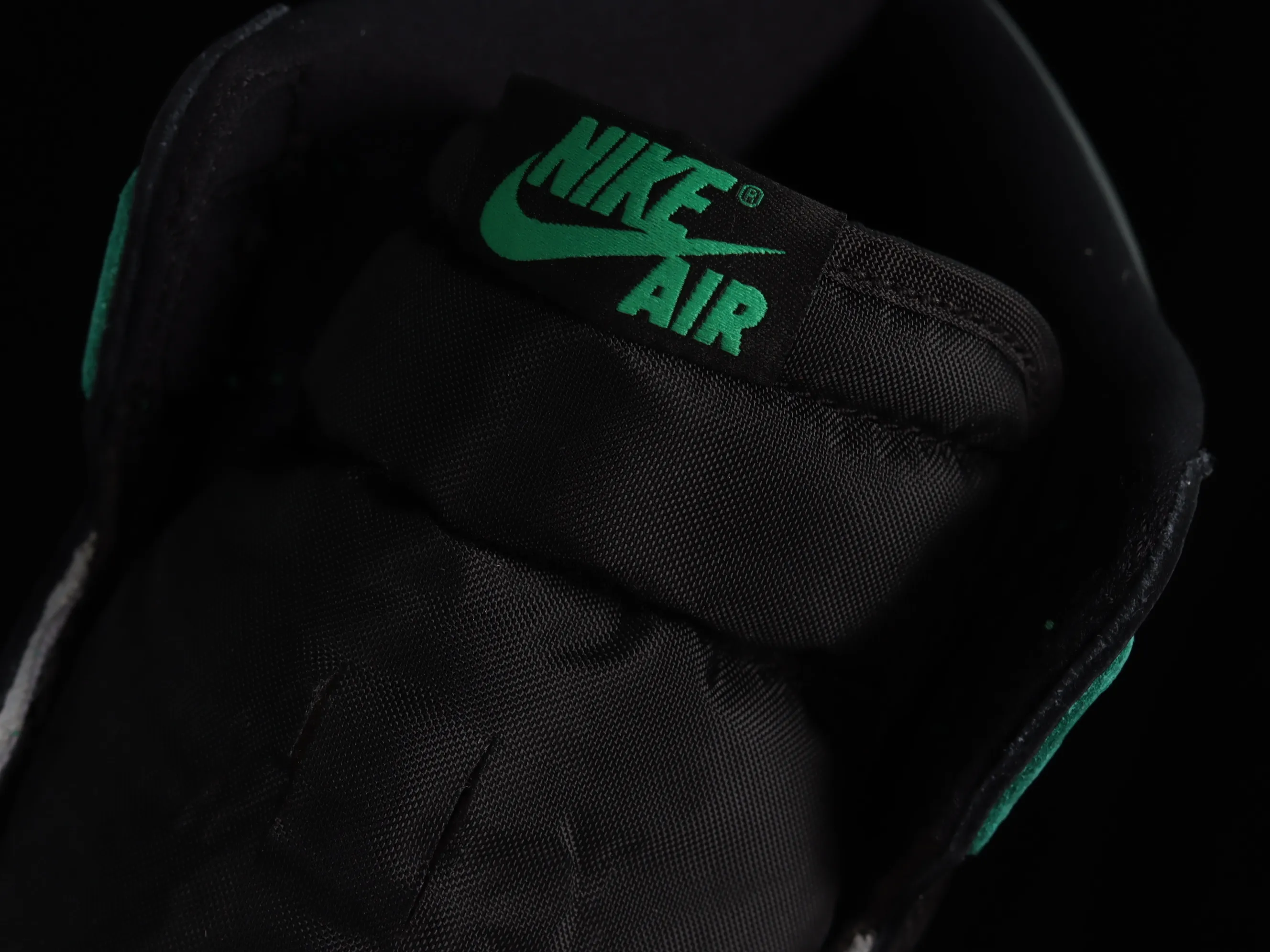All Categories Air Jordan Jordan Series Basketball Shoes Air Jordan 1 High Made in Guangdong Pure Original Air Jordan 1 High OG "Lucky Green" AJ1 Joe 1 Celtics Black Green Toe DZ5485-031